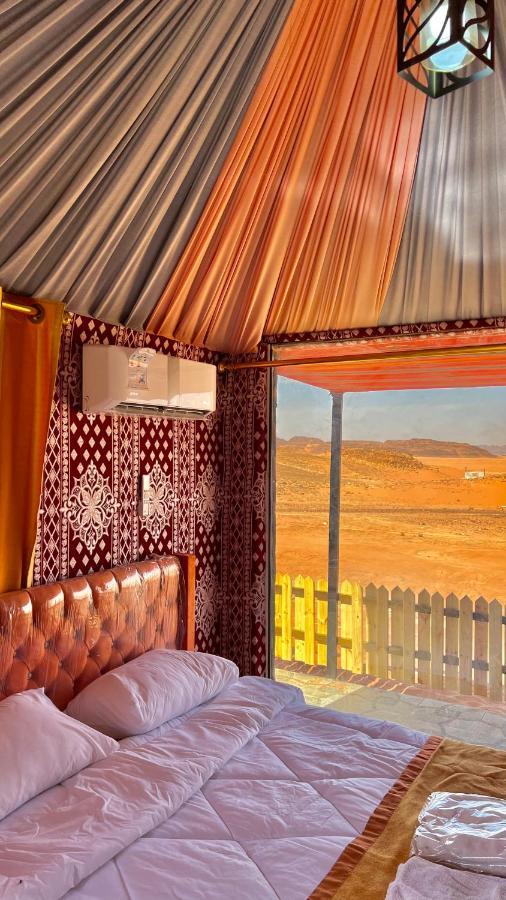 Royal Luxury Camp Hotel Wadi Rum Buitenkant foto