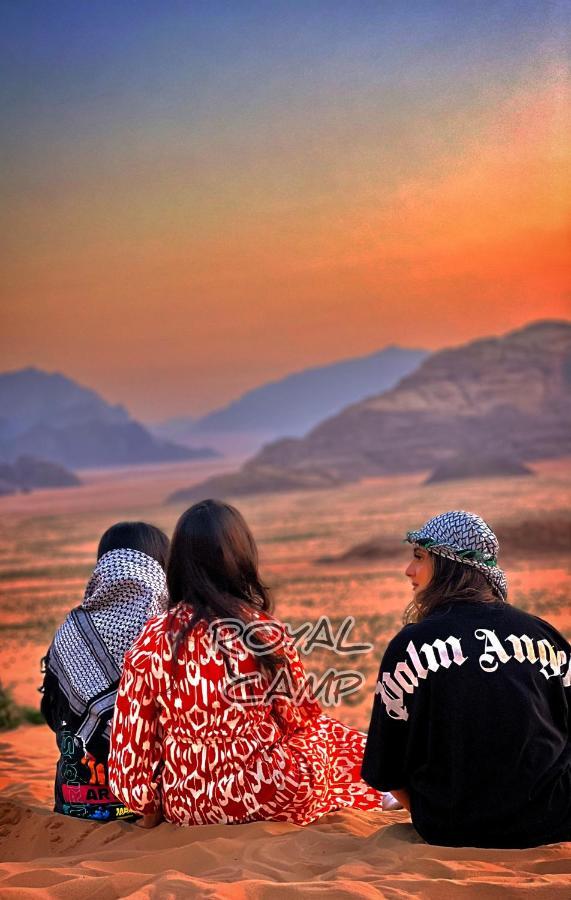 Royal Luxury Camp Hotel Wadi Rum Buitenkant foto